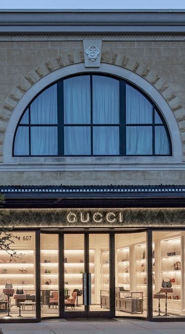 gucci store the woodlands